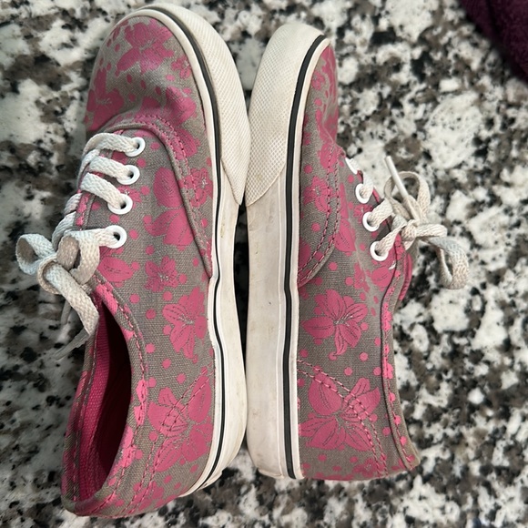 Pink and gray flower vans - Picture 5 of 6